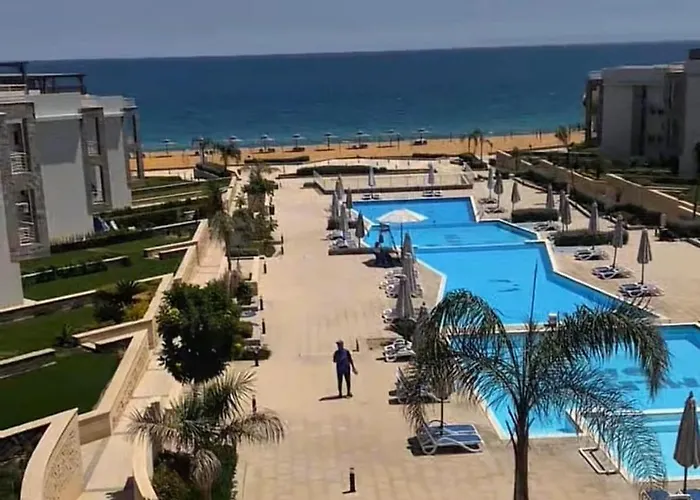 Apartment Cozy Sea View Near And Pools